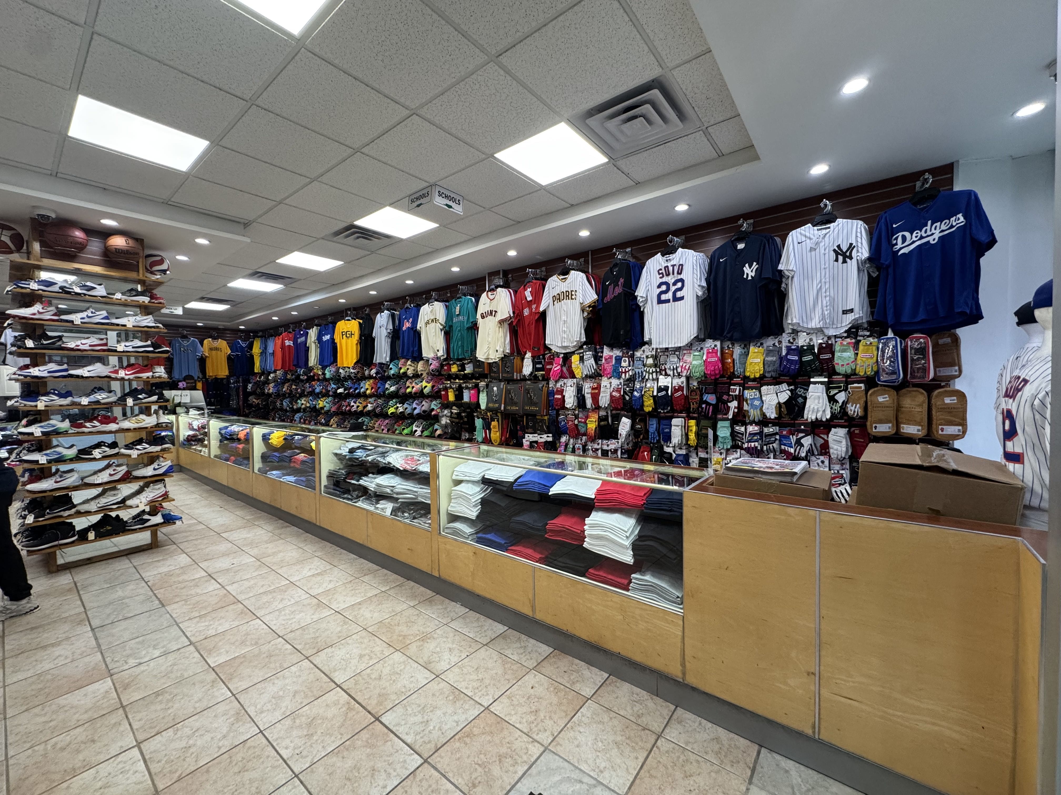 Premium baseball and softball equipment at Peligro Sports